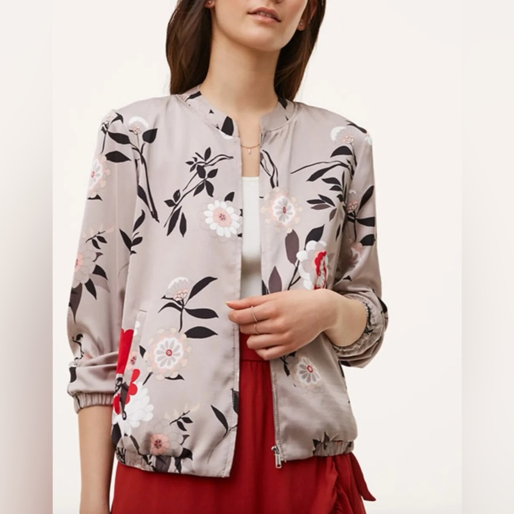 LOFT Women's Floral Blazer in Gray and Pink